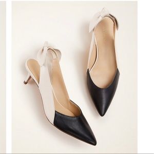 SOLD 🚫Ann Taylor Leather Bow Slingback Flats